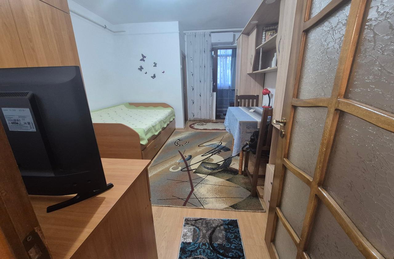 Aparta,ent 1 camera de inchiriat zona Alexandru cel Bun