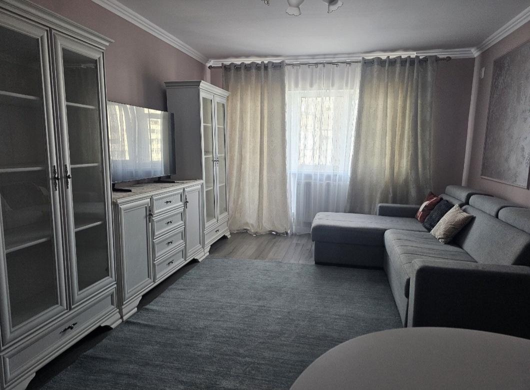 Apartament cu 3 camere Zona Pacurari