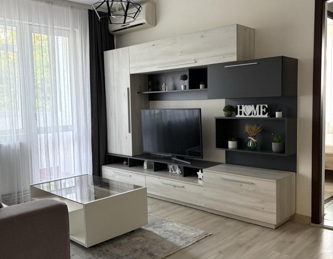 Apartament cu 2 camere Zona Podu Ros