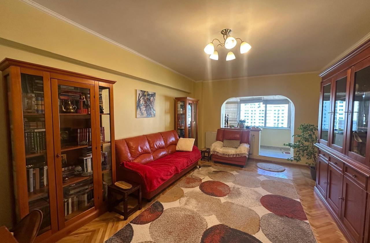 Apartament 4 camere decomandat, Gara