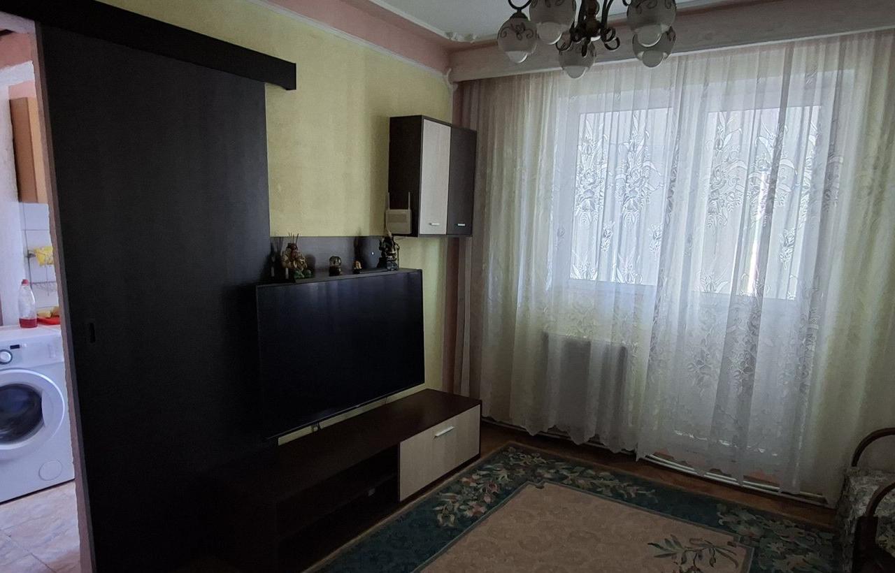 Inchiriez apartament 3camere SD rond 28 Alexandru cel Bun