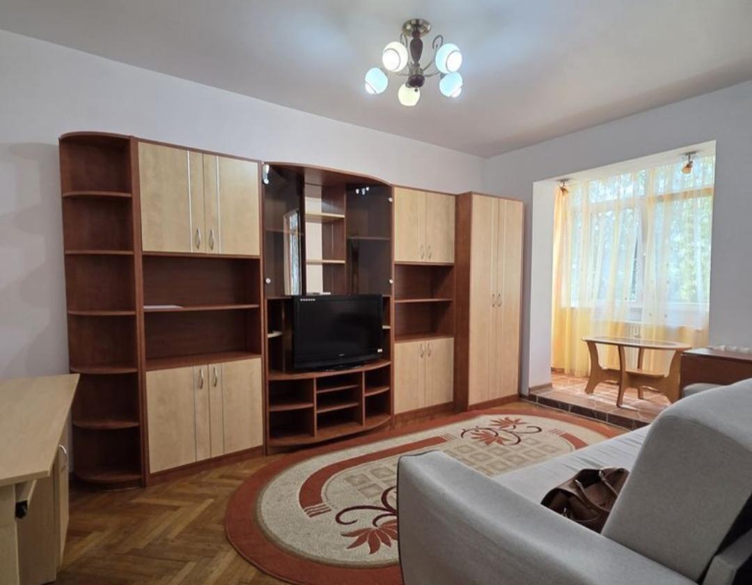 Apartament cu 2 camere Zona Podu Ros
